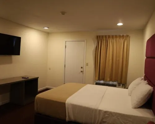 The Hamlet Inn at Warwick Hotels in Orange County