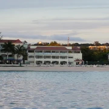 Coral Mist Beach Hotel