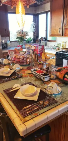 The Patrician Hollywood Universal Отели рядом с достопримечательностью «Арлингтон Гарден ин Пасадина»