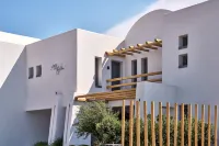Alleys All-Suite Hotel & Spa Hotels near Pyrgos