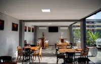 Pousada Cadiz - Piscina Climatizada - Bữa sáng