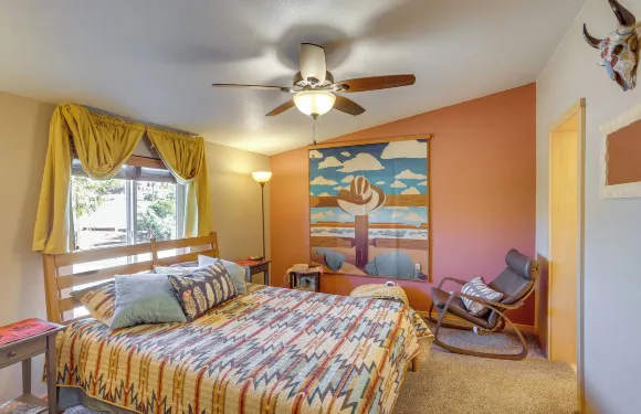 絕美景觀：寧靜的懸崖之家靠近徒步旅行！