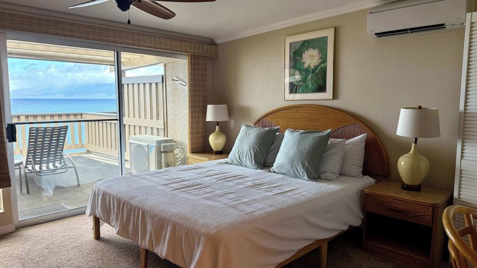 A9 Direct Oceanfront 2 Level 2 Lanai Amazing Views Sunsets & AC Comfort