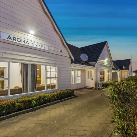 Aroha Motel Отели рядом с достопримечательностью «Тематический парк Конец Радуги»