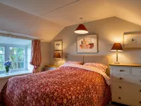 Lesceave Cottage