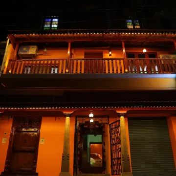 Le Apex Tharavaadu