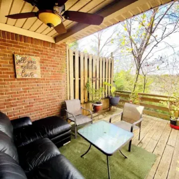 Near Oak Mtn Garden Home