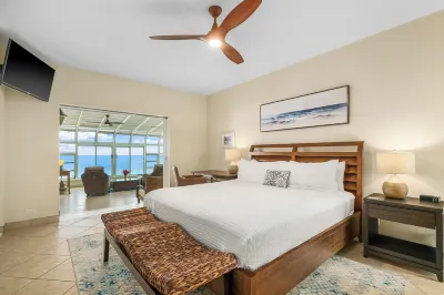 AMAZING Ocean Front Penthouse in Princeville with A/C!