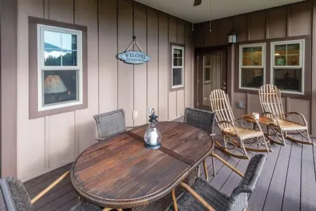 Maggie’s Hideaway - Mountain and Fairway view