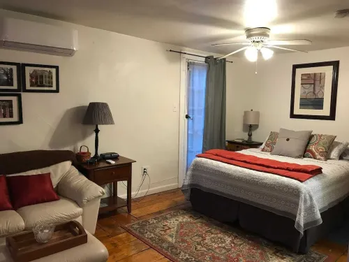#1, Studio Apartment in Historic Building