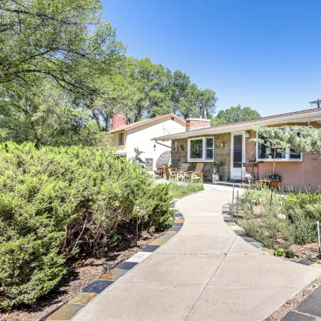Walk to Main St: Carbondale Apt w/ Shared Patio
