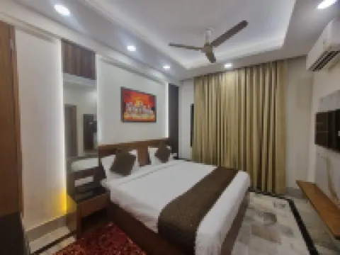 Muskan Guest House Mathura Jn Station周辺のホテル