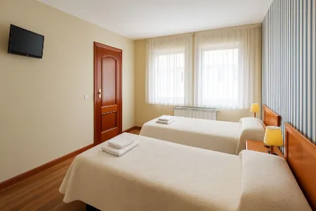 Pension Gelin Отели в г. Comarca de Astorga