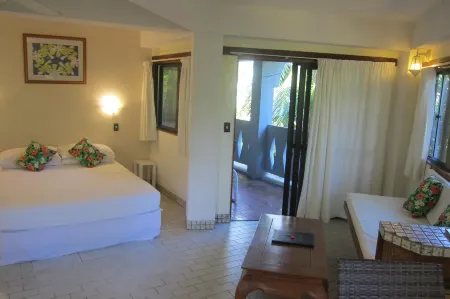 Raina Beach Apartments & Houses Отели в г. Аваруа