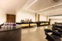 Royal Plaza Inn by Rak Rooms, Calicut - Morgenmad