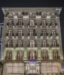 Boulevard Side Hotel