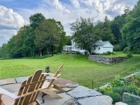 1840's Ship Captain's Farm Estate, 6-10 Guests