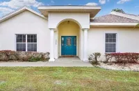 Sun N Lake entire Villa on Granada WWOJ-FM Avon Park附近的飯店