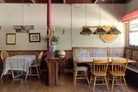 Port Albert Inn and Cottages فنادق في Ashfield-Colborne-Wawanosh