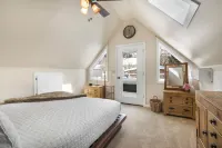 Hooray for Ouray! Hot tub and 2 blocks to Main Street!