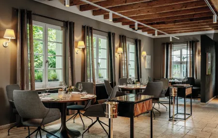 Relais & Chateaux Hotel Diepeschrather Muhle Отели в г. Оденталь