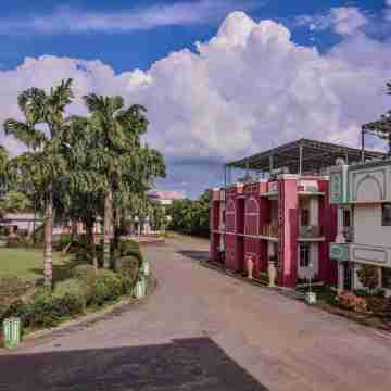 Hotel Ganpati Resort Hotel Exterior