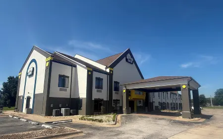 Tahlequah Inn Отели в г. Петтит