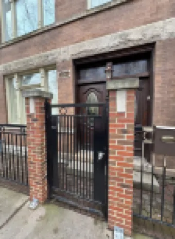 Modern 1-bedroom apartment with 1 FREE Parking, Whirlpool bathtub,Full Kitchen