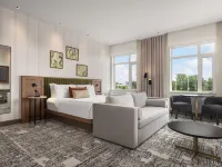 Hotel Railwayparc Montreal, Tapestry Collection by Hilton Hotels near Des Rapides Park