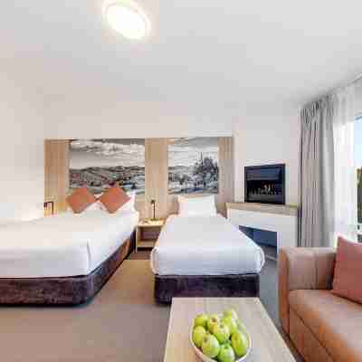 Littomore Hotel on Stewart, Bathurst Rooms