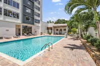 Holiday Inn TAMPA WESTSHORE - AIRPORT AREA by IHG - Rooftop Pools