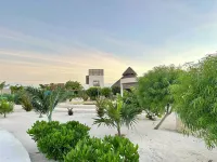 Cozy 2-bedroom townhome in enchanting Chicxulub with WiFi, private pool