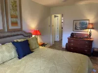 Beachy-Keen Cottage on Lake LBJ; Canoe, Kayaks, Slip, Pets welcome!