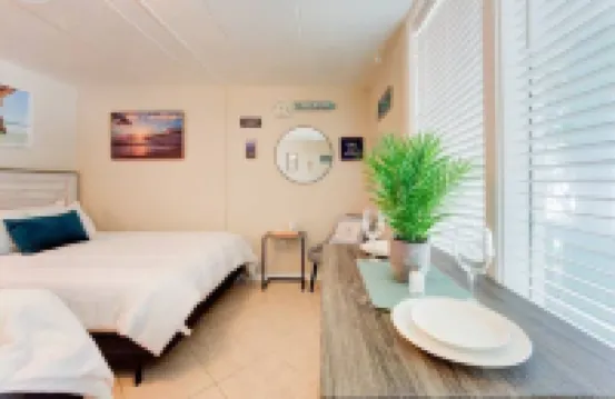 Sunny Days Beach Studio on the Boardwalk w/Pool