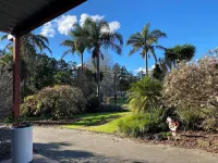 Birdhouse Retreat on Boord, Kumeu