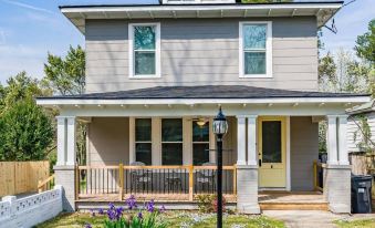 Master Classic-1 8 mi to Augusta National Golf Co