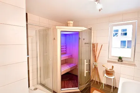 Lake vacation Müritz - Haus Auszeit with sauna & fireplace, only 300 m to the Müritz beach