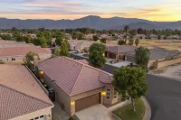 Designer Desert Oasis w/ Pool, Hot Tub, Outdoor Lounge the Riley by Avantstay