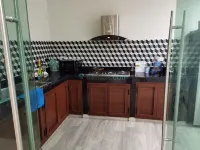 Large Apartment <br>3 Bedroom / 3 bathrooms very comfortable and good location.