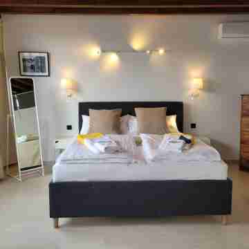 Luxurious villa with heated pool in Playa Blanca Rooms