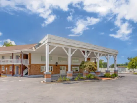 Quality Inn Hotels in Lancaster County