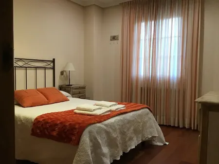 Rural House "Entrepinos Ideal for family and groups. Private space with views