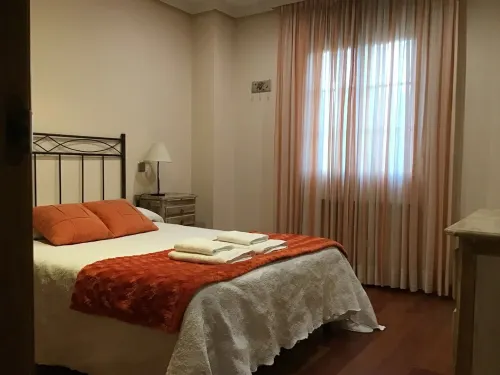 Rural House "Entrepinos Ideal for family and groups. Private space with views