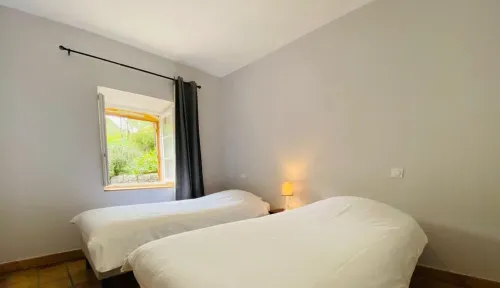 Gîte la Magnanerie en Bord de Rivière avec Cascade - Domaine au Ch'ti Ardéchois 羅謝索夫住宿飯店