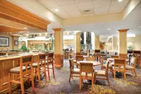 Embassy Suites by Hilton Greensboro Airport - breakfast