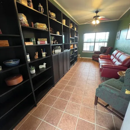 Charming 4-bedroom house in lovely Blanco with stunning outdoor spaces! Отели в г. Бланко