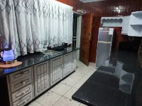 Tranquil cottage with WiFi and pool in Boksburg;   Home away from home.