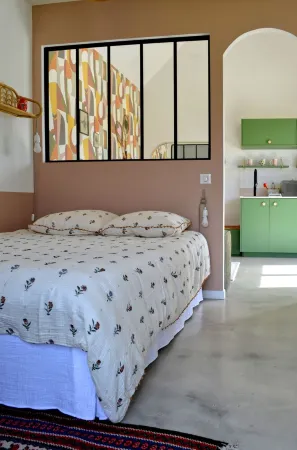 Villa SEA & swimming pool CALM Отели в г. Плонеур-Ланверн