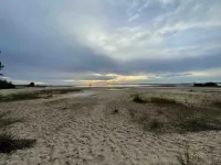 Charmante Maison à Proximité du lac Hotels in Hourtin