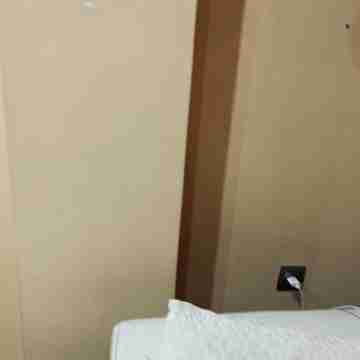 Bajadores and Atocha. Along with all kinds of commerce Rooms